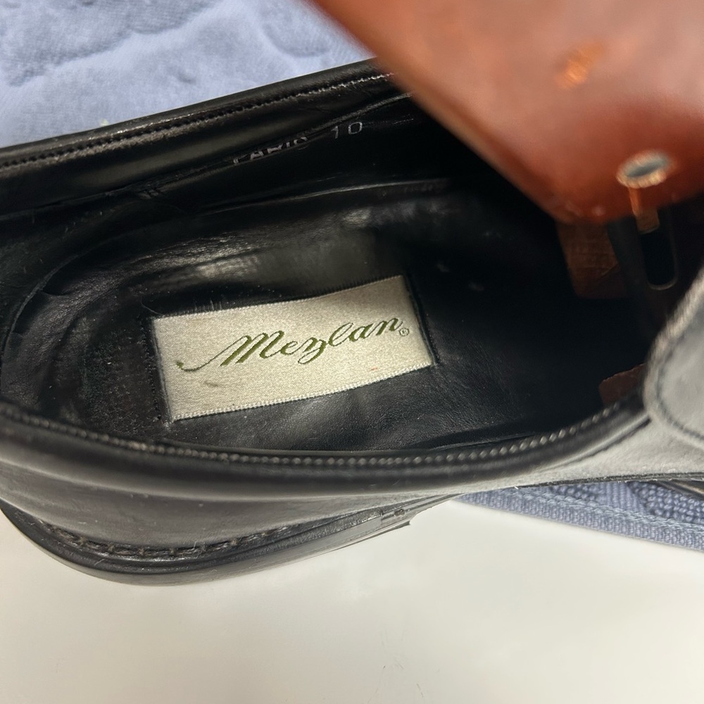 Mezlan Elegant Black Leather Men's Bag